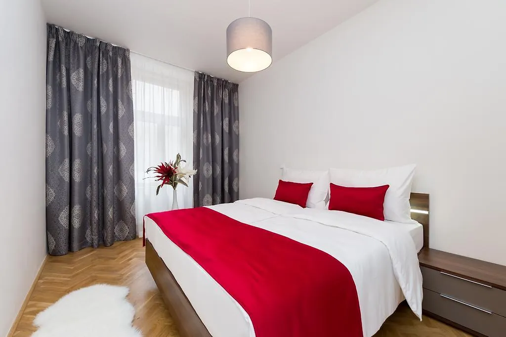 Love To Live Apartments Prag