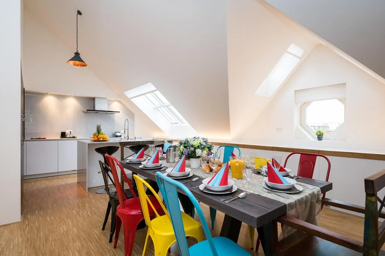 Love To Live Apartments Prag